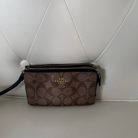 Coach Monogram Double Zipper Wristlet Brown Wristlet ( LIke New Without Tags) - Picture 1 of 15